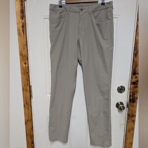 Lululemon Mens Commission Tan Slim Fit Pants Size 34 Casual Everyday Khaki Gray